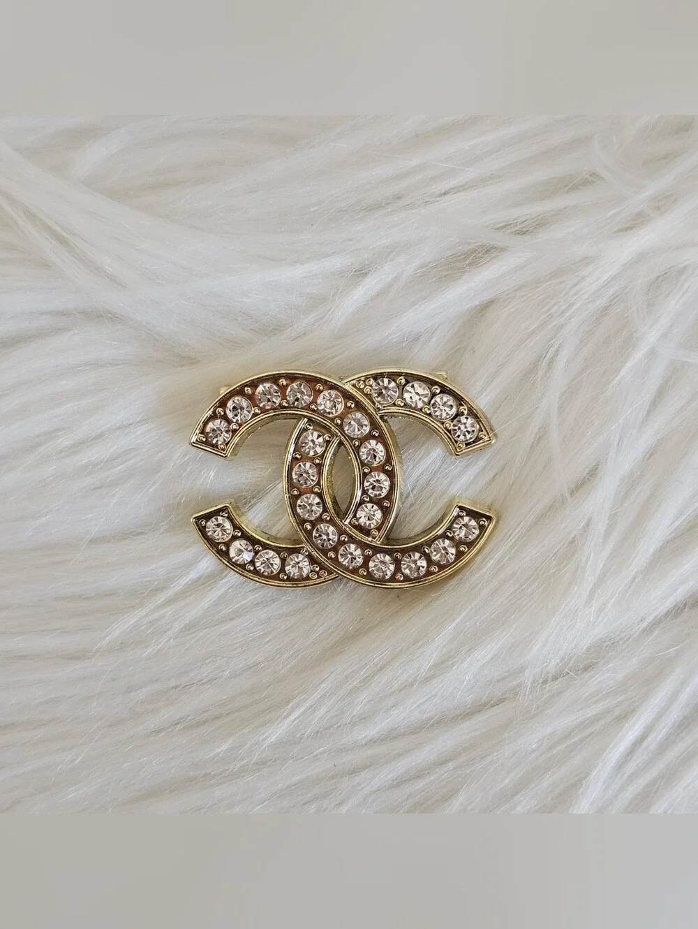 🔥 Chanel CC Brooch 🔥